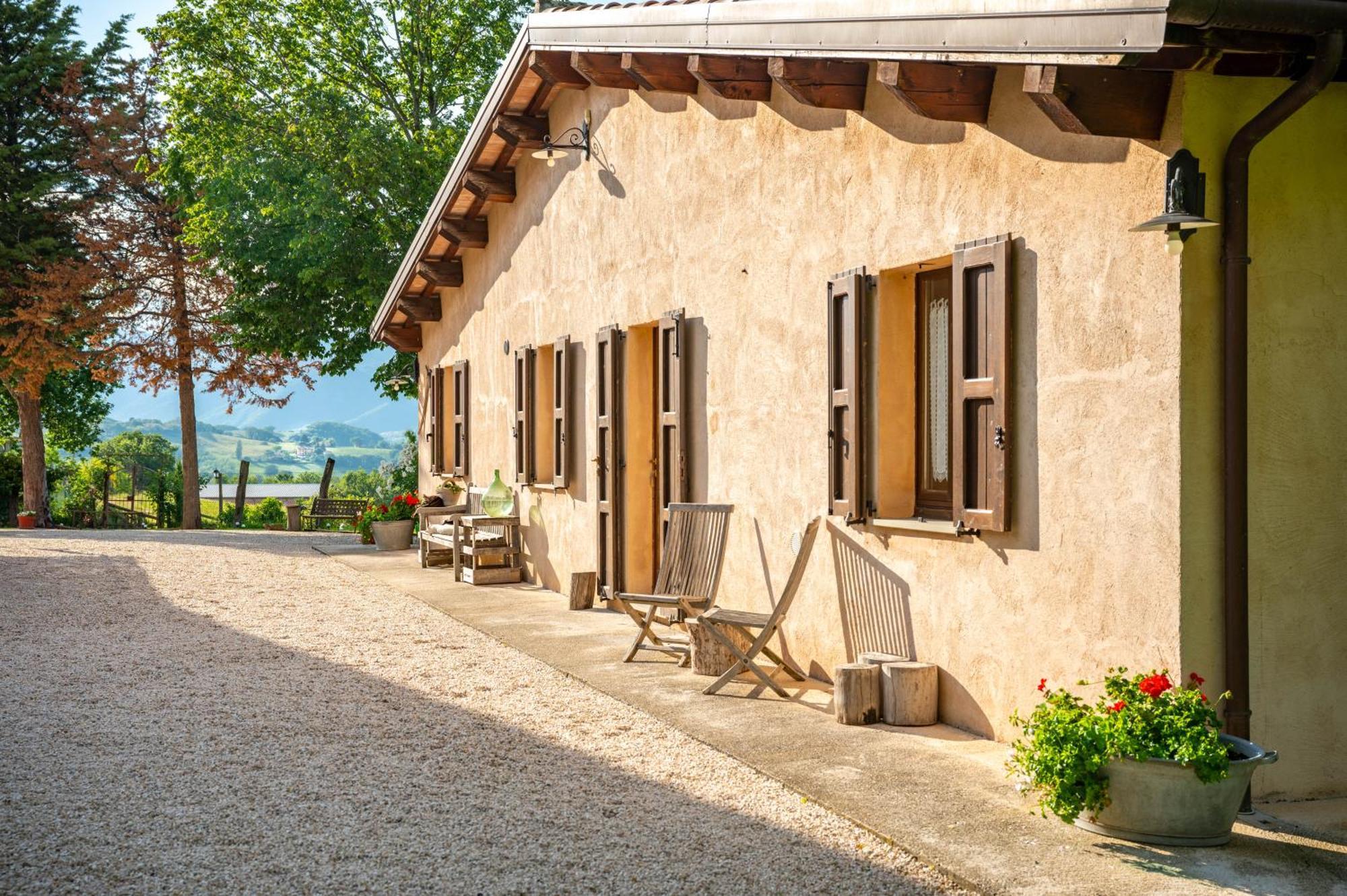 Agriturismo Il Castellaro Sassoferrato Dış mekan fotoğraf